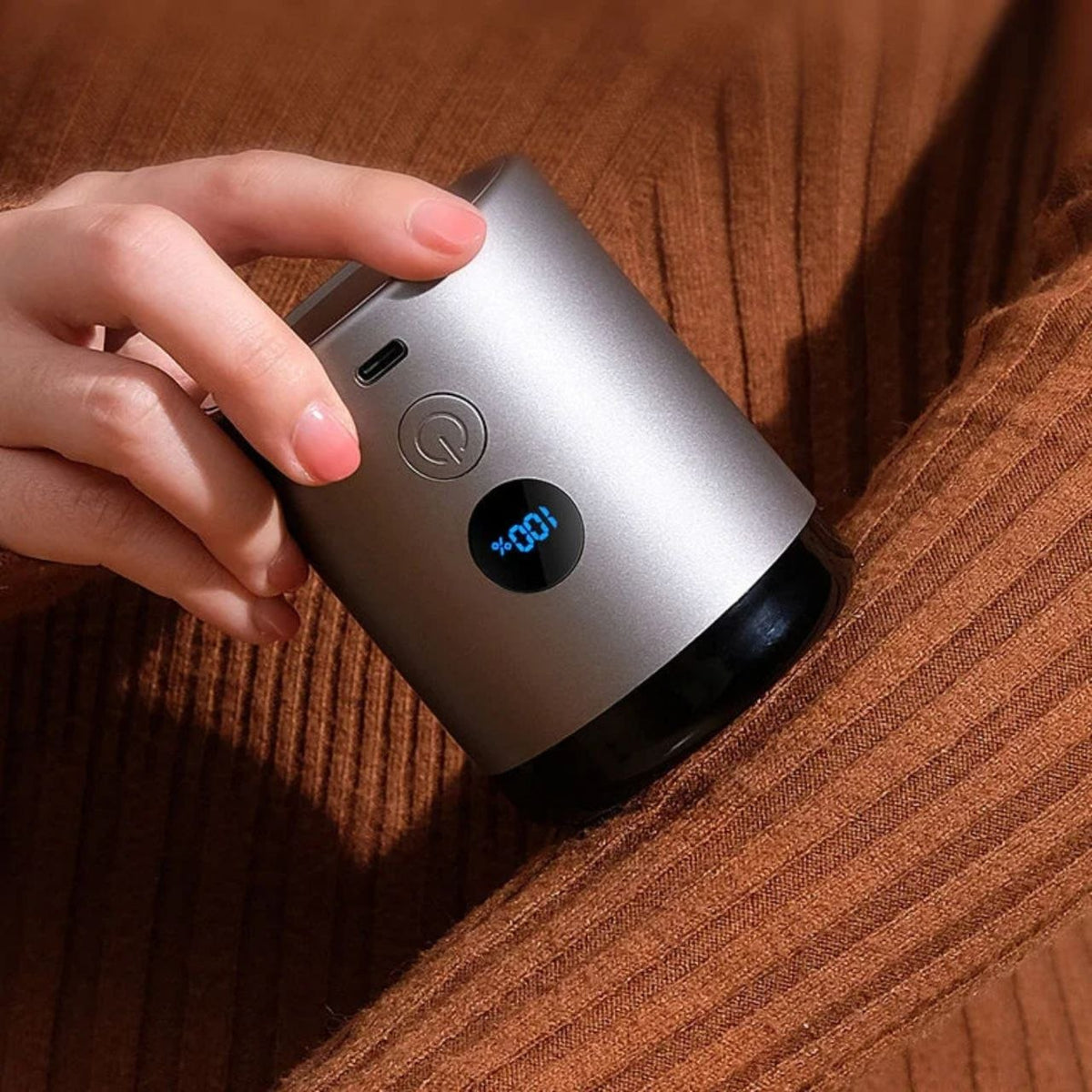 Digital Fabric Lint & Hair Remover – Type-C
